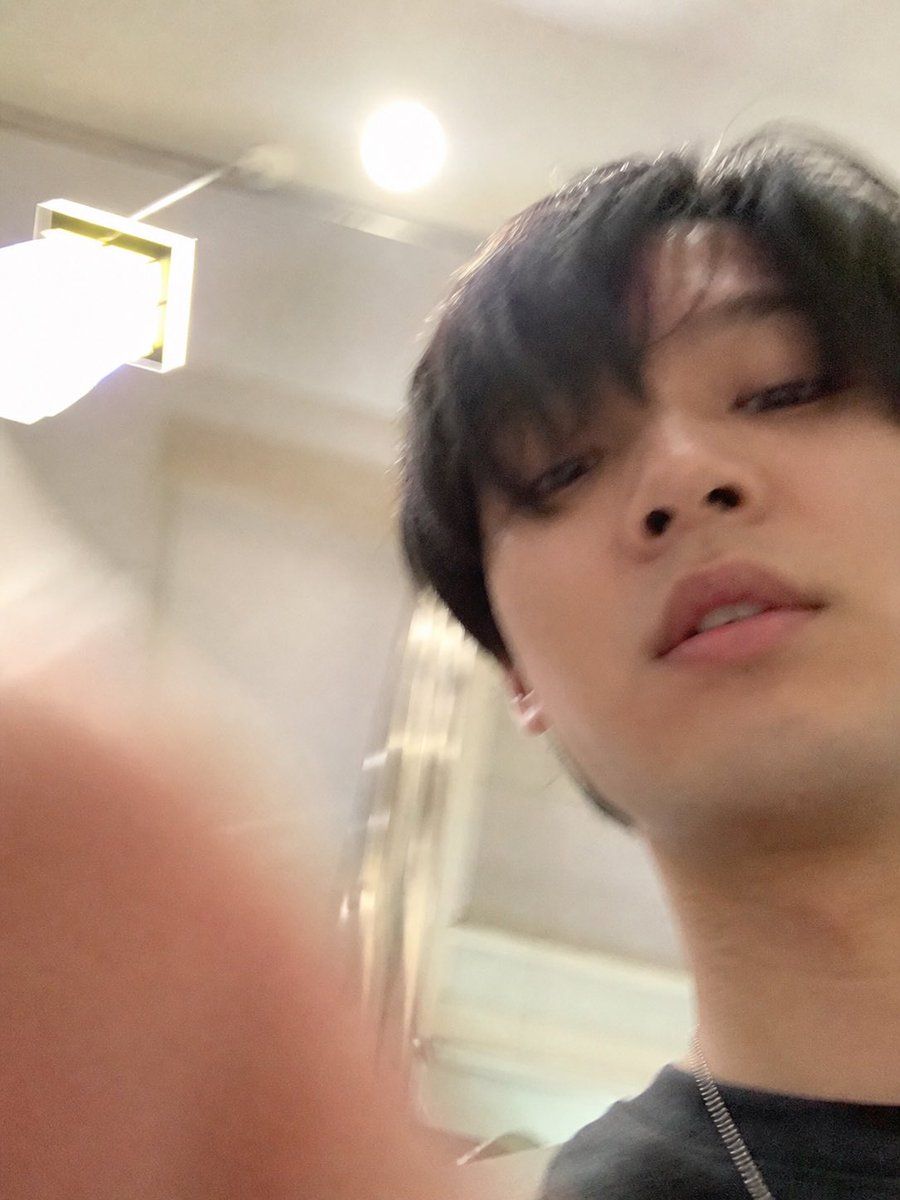 Accidental Iphone Selfie — GPT Image 2 image prompt example