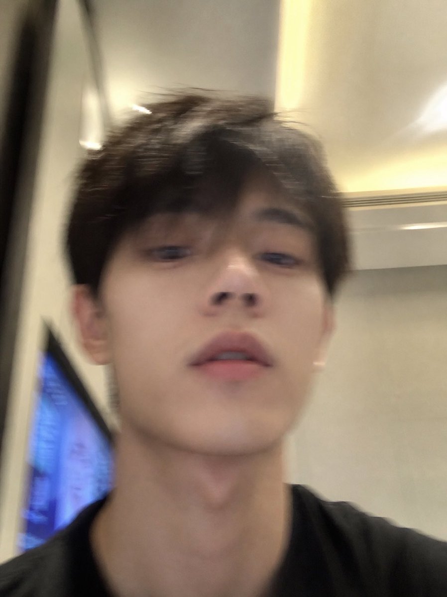 Ai Iphone Selfie Snapshot — GPT Image 2 image prompt example