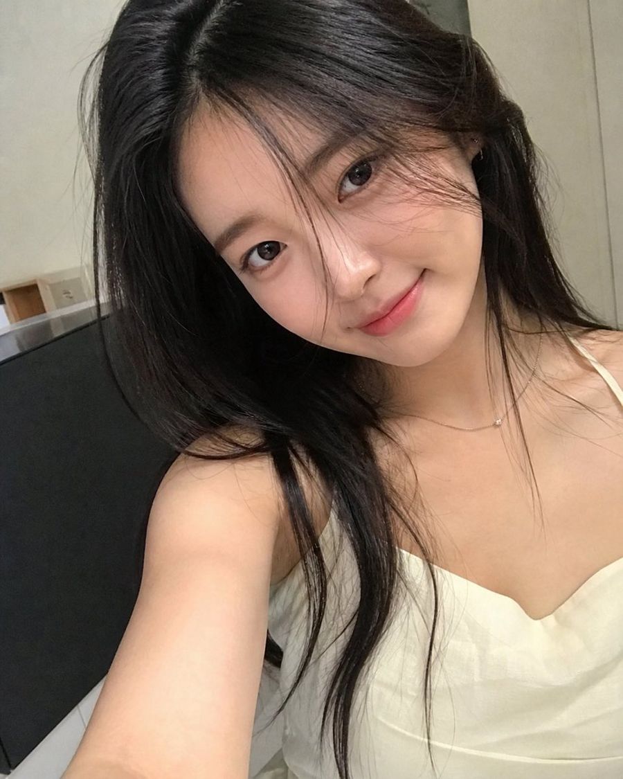Ai Personification Iphone Selfie — GPT Image 2 image prompt example