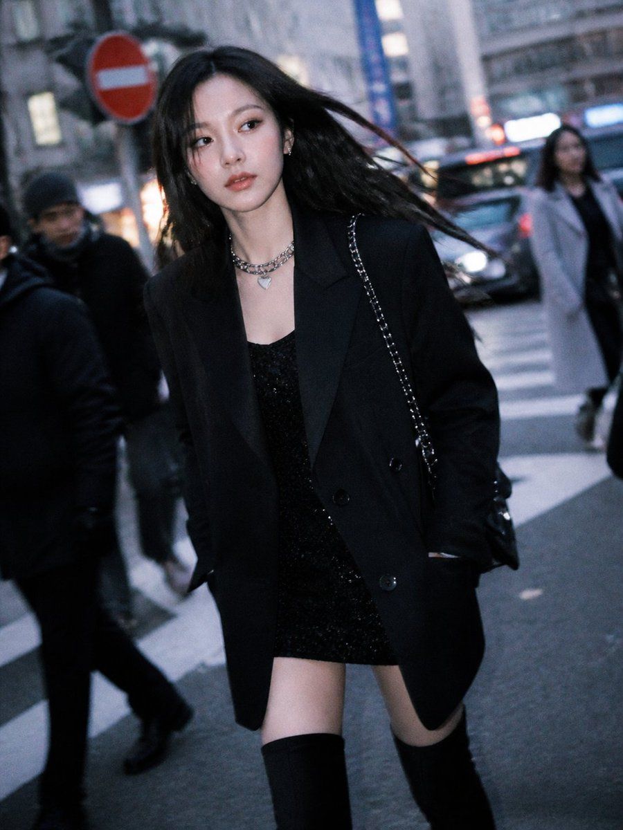 Black Street Style Editorial — GPT Image 2 image prompt example