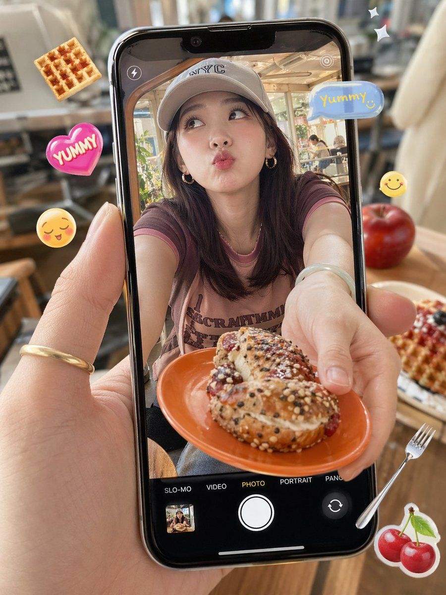 Cafe Phone Camera Food Snapshot — GPT Image 2 image prompt example