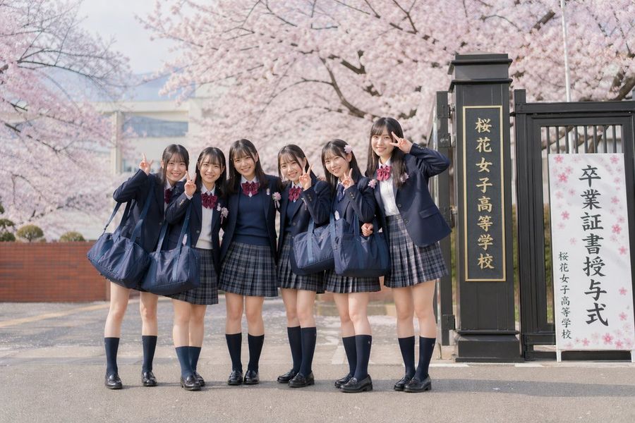 Japanese Graduation Photo Under Sakura — GPT Image 2 image prompt example