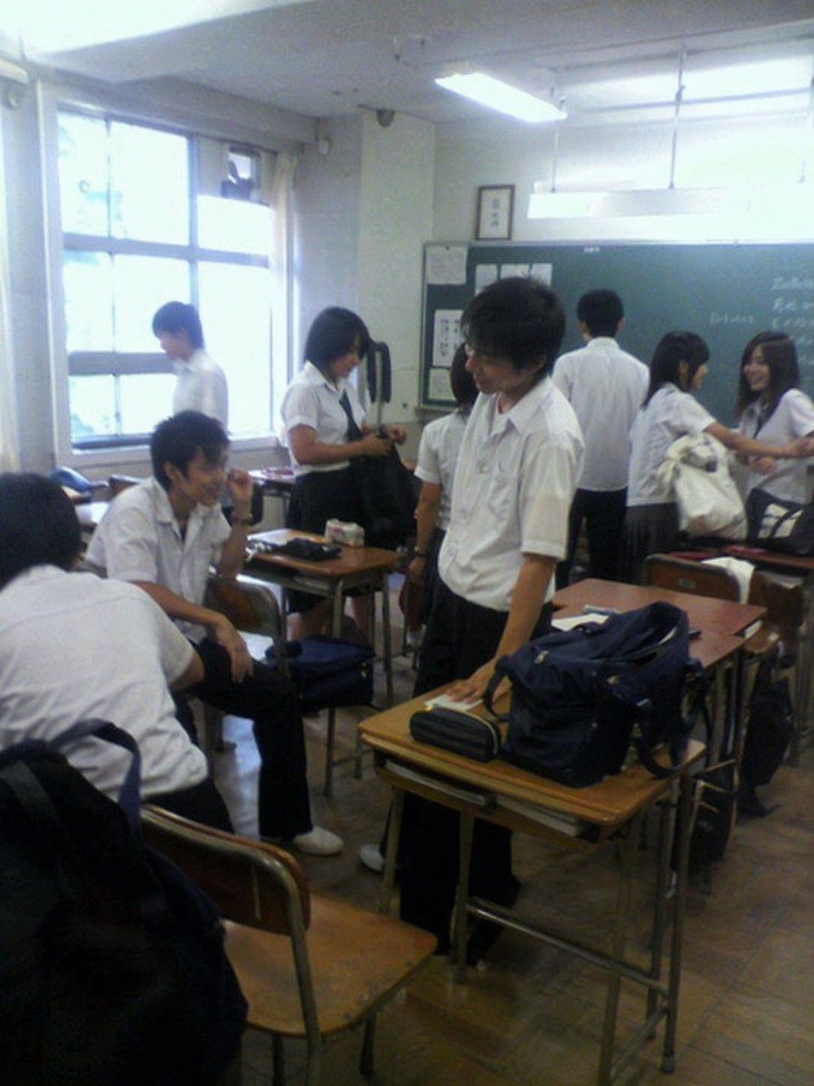 Nostalgic 2010s School Photo — GPT Image 2 image prompt example