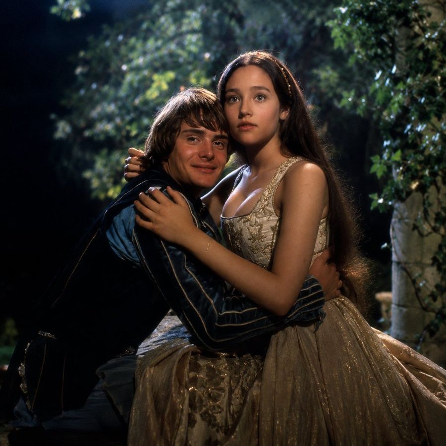Renaissance Moonlit Balcony Romance — GPT Image 2 image prompt example
