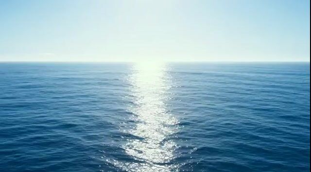 Bright Polar Daylight Over a Vast Arctic Ice Field — Grok Imagine video prompt example