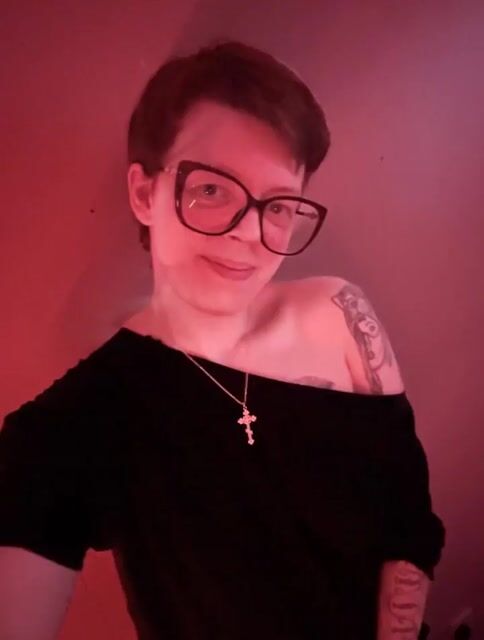 1831 — Grok Imagine video prompt example