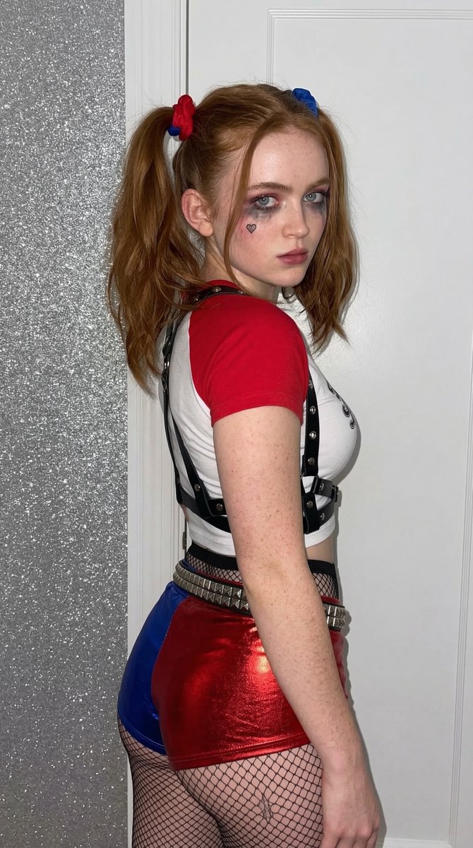 Harley Quinn Cosplay Side Profile Snapshot — Nano Banana Pro image prompt example