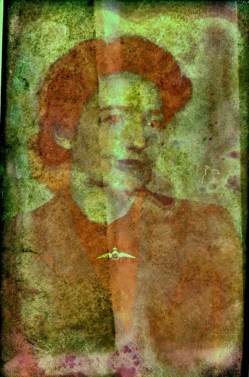 Old Photo Restoration To Dslr Quality — Nano Banana Pro image prompt example