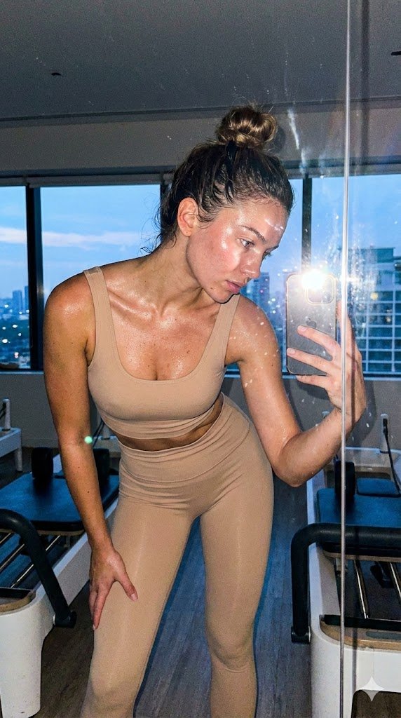 Pilates Selfie Prompt — Nano Banana Pro image prompt example