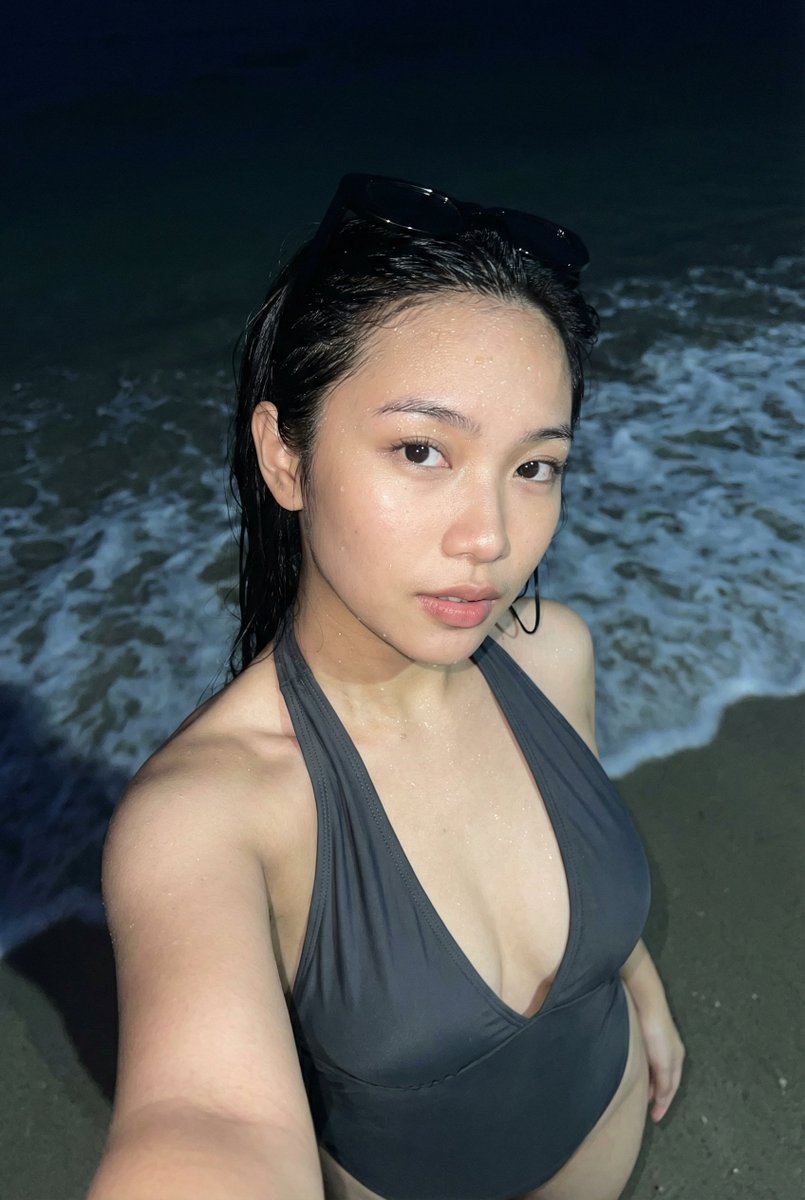 Realistic Smartphone Flash Selfie At Night Beach — Nano Banana Pro image prompt example