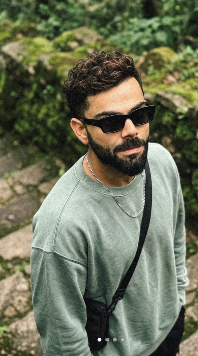 Ultra Realistic Candid Outdoor Lifestyle Portrait Virat Kohli — Nano Banana Pro image prompt example
