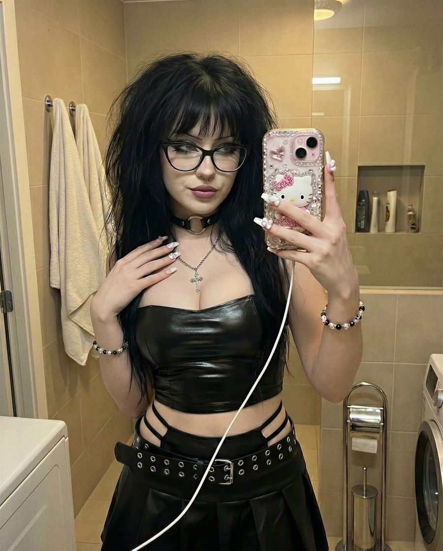 Y2k Grunge Mirror Selfie In Bathroom — Nano Banana Pro image prompt example