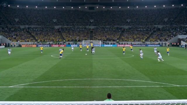 Cinematic Football Highlight Clip — Seedance 2.0 video prompt example