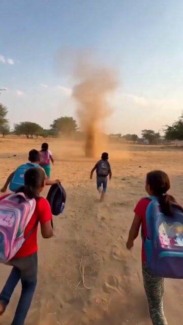 Dust Devil Playground Viral Video — Seedance 2.0 video prompt example