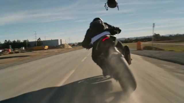 High Speed Motorcycle Action — Seedance 2.0 video prompt example