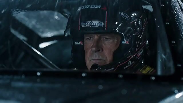 Hollywood Racing Movie Scene Generation 35 — Seedance 2.0 video prompt example