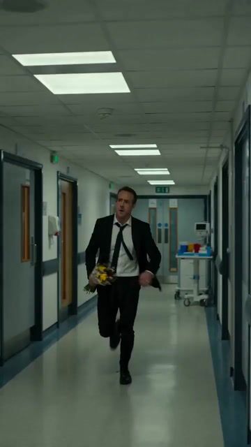Hospital Corridor Emotional Scene — Seedance 2.0 video prompt example